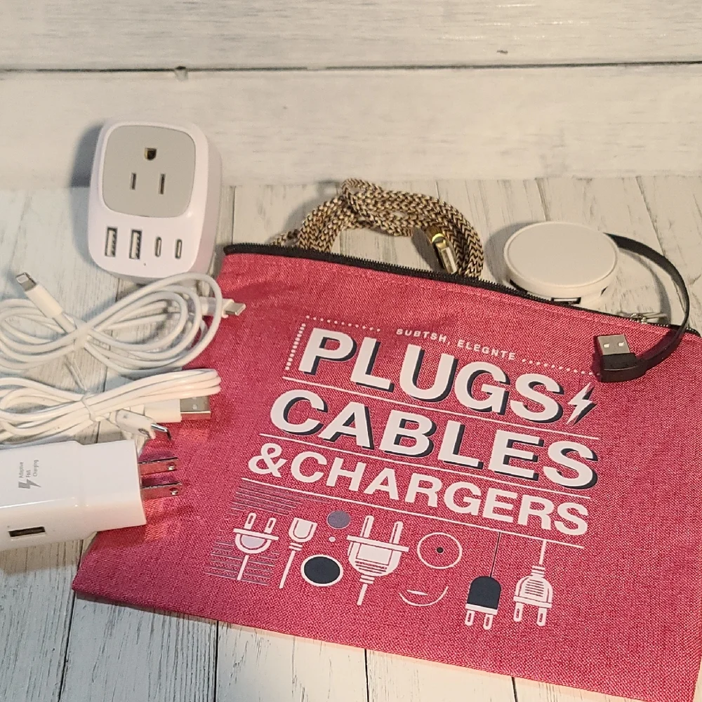 Electronics Accessory Pouch For Cables Cords Chargers NWT